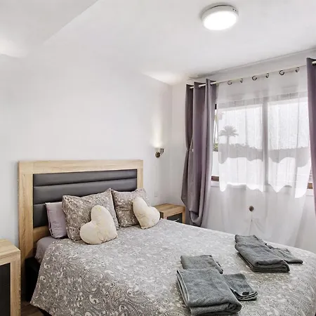 Lovely Paola Apartamento