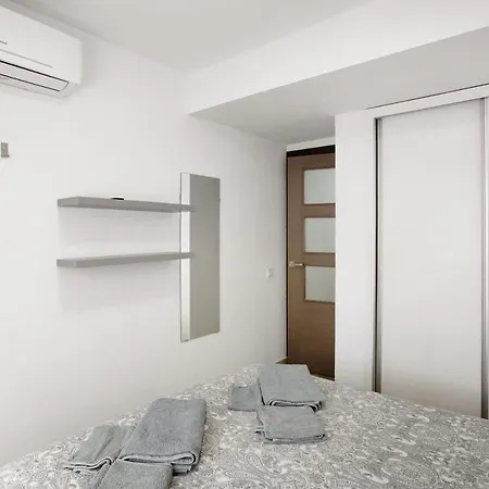 Lovely Paola Apartment